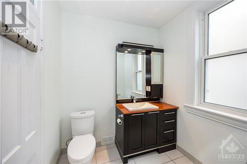 458 Mcleod Street, Ottawa, ON - Indoor Photo Showing Bathroom