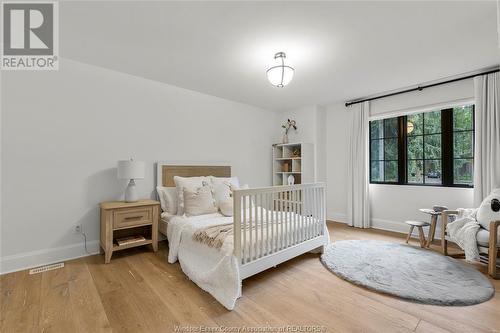 1300 Tanglewood, Lasalle, ON - Indoor Photo Showing Bedroom