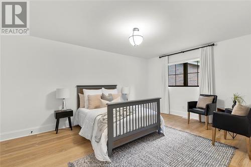 1300 Tanglewood, Lasalle, ON - Indoor Photo Showing Bedroom