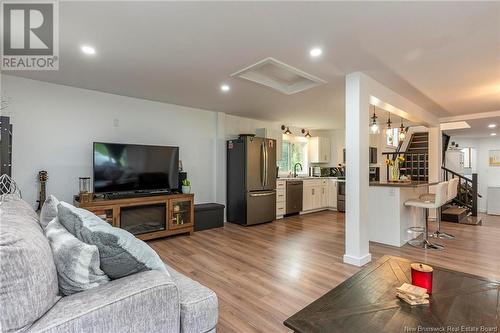 32 Highland Road, Grand Bay-Westfield, NB - Indoor Photo Showing Living Room