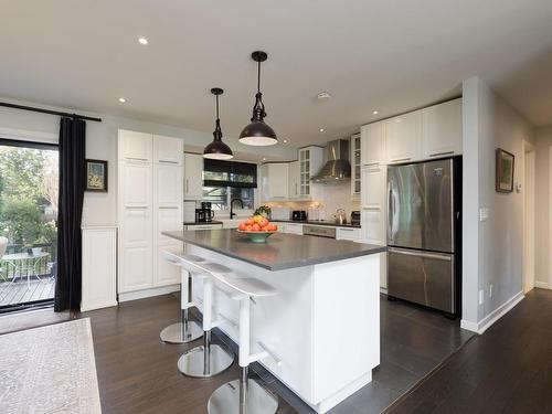 Cuisine - 126 Franklin Road, Beaconsfield, QC - Indoor Photo Showing Kitchen With Upgraded Kitchen