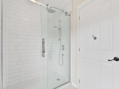 Salle de bains - 37 Rue De La Butte, Brownsburg-Chatham, QC - Indoor Photo Showing Bathroom