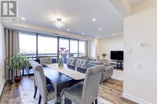 608 - 8111 Yonge Street, Markham, ON - Indoor Photo Showing Dining Room