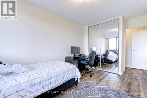 608 - 8111 Yonge Street, Markham, ON - Indoor Photo Showing Bedroom