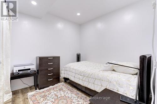 608 - 8111 Yonge Street, Markham, ON - Indoor Photo Showing Bedroom