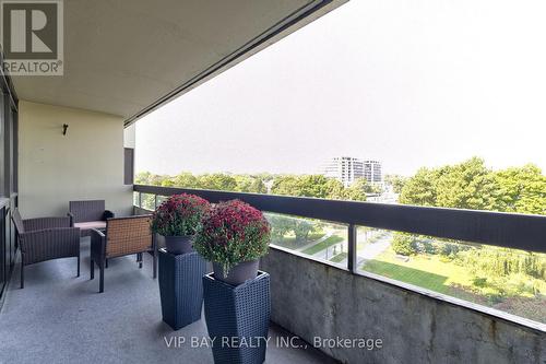 608 - 8111 Yonge Street, Markham, ON - Outdoor With Balcony With Exterior