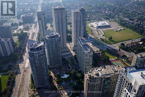 606 - 33 Elm Drive W, Mississauga, ON -  With View