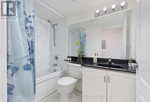 606 - 33 Elm Drive, Mississauga, ON - Indoor Photo Showing Bathroom