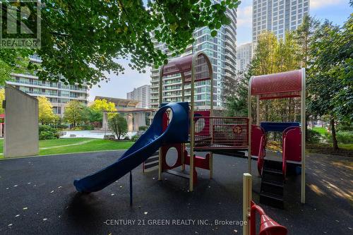 606 - 33 Elm Drive W, Mississauga, ON - Outdoor