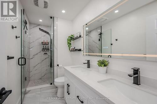 129 Hopewell Road, Oakville, ON - Indoor Photo Showing Bathroom