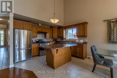 501 Gorham Road, Fort Erie, ON - Indoor Photo Showing Kitchen