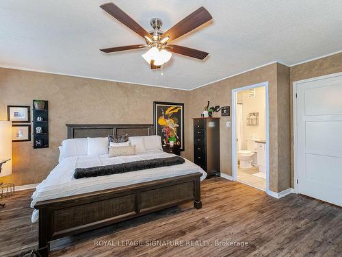 13-5530 Glen Erin Dr, Mississauga, ON - Indoor Photo Showing Bedroom