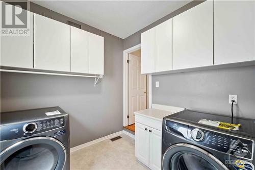 22 Collingwood Crescent, Ottawa, ON - Indoor Photo Showing Laundry Room