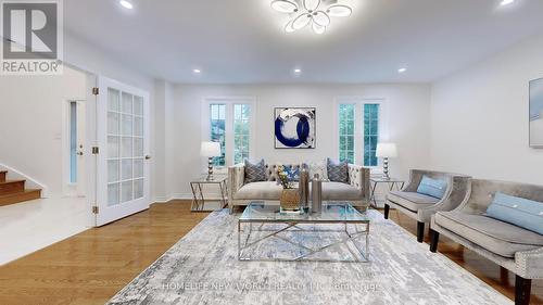 3 Athens Drive, Markham, ON - Indoor Photo Showing Living Room