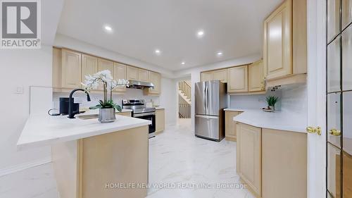 3 Athens Drive, Markham, ON - Indoor Photo Showing Kitchen