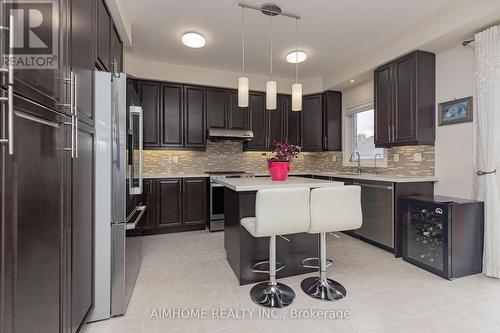 80 Bush Ridges Avenue, Richmond Hill, ON - Indoor Photo Showing Kitchen With Upgraded Kitchen