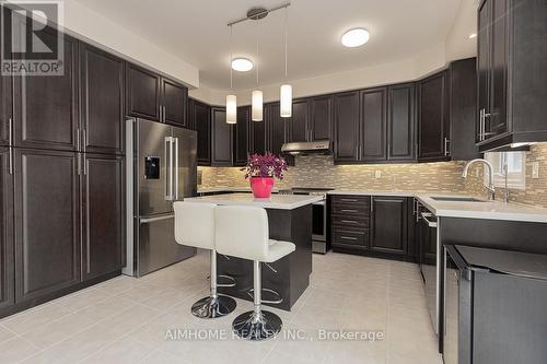 80 Bush Ridges Avenue, Richmond Hill, ON - Indoor Photo Showing Kitchen With Upgraded Kitchen