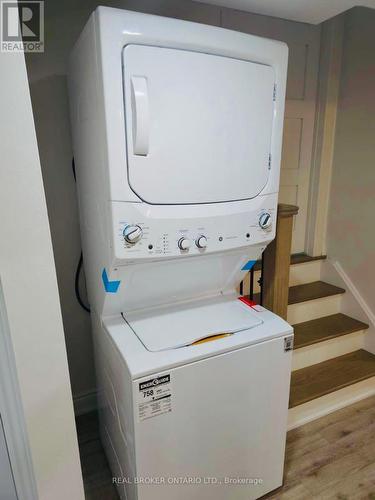 27 Forestgrove Circle, Brampton, ON - Indoor Photo Showing Laundry Room