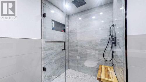 27 Forestgrove Circle, Brampton, ON - Indoor Photo Showing Bathroom