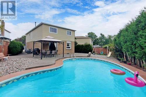 8 Sifton Place, Brampton, ON - Outdoor With In Ground Pool With Backyard