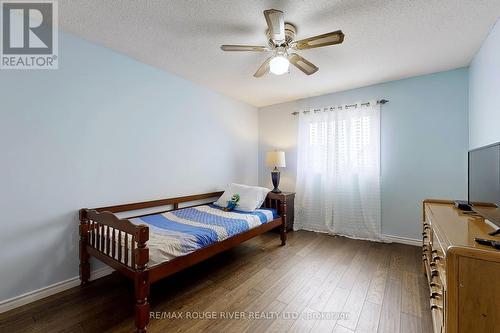 8 Sifton Place, Brampton, ON - Indoor Photo Showing Bedroom