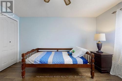 8 Sifton Place, Brampton, ON - Indoor Photo Showing Bedroom