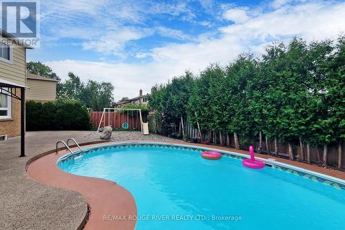 8 Sifton Place, Brampton, ON - Outdoor With In Ground Pool With Backyard