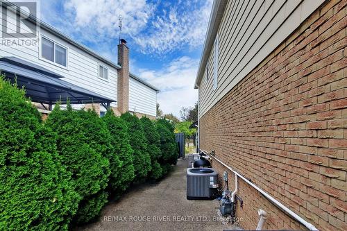 8 Sifton Place, Brampton, ON - Outdoor With Exterior