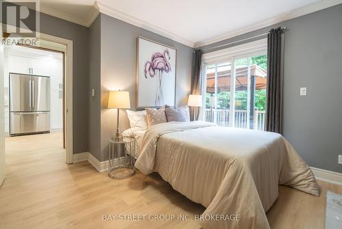 10 Snowden Street, Toronto, ON - Indoor Photo Showing Bedroom