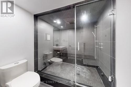 3 Silverwood Avenue, Toronto, ON - Indoor Photo Showing Bathroom