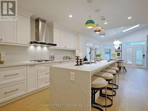 3 Silverwood Avenue, Toronto, ON - Indoor Photo Showing Kitchen With Upgraded Kitchen