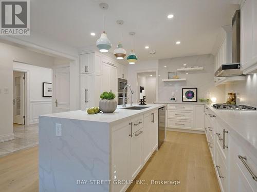 3 Silverwood Avenue, Toronto, ON - Indoor Photo Showing Kitchen With Upgraded Kitchen