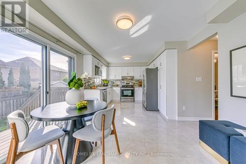 91 Bridgeport Crescent, Hamilton, ON - Indoor Photo Showing Dining Room