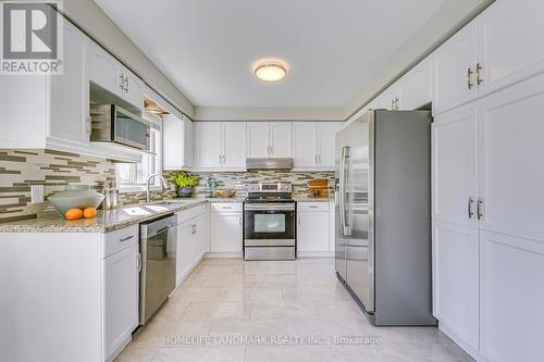 91 Bridgeport Crescent, Hamilton, ON - Indoor Photo Showing Kitchen