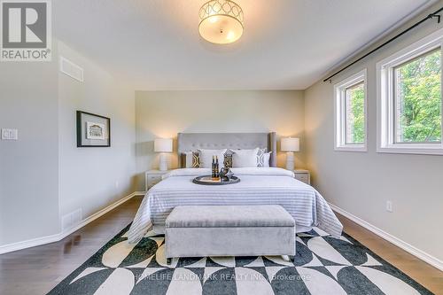 91 Bridgeport Crescent, Hamilton, ON - Indoor Photo Showing Bedroom