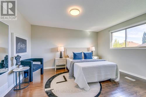 91 Bridgeport Crescent, Hamilton, ON - Indoor Photo Showing Bedroom