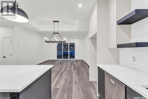 287 Flynn Bend, Saskatoon, SK - Indoor Photo Showing Kitchen