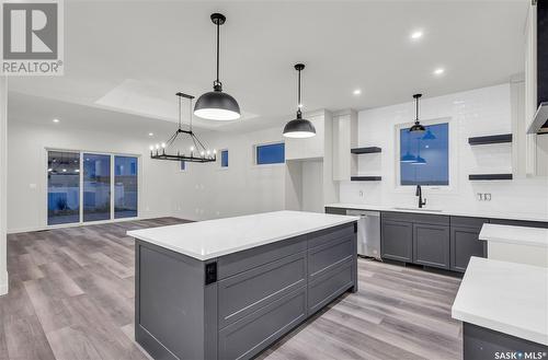 287 Flynn Bend, Saskatoon, SK - Indoor Photo Showing Kitchen With Upgraded Kitchen