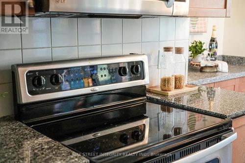 603 - 4889 Kimbermount Avenue, Mississauga, ON - Indoor Photo Showing Kitchen