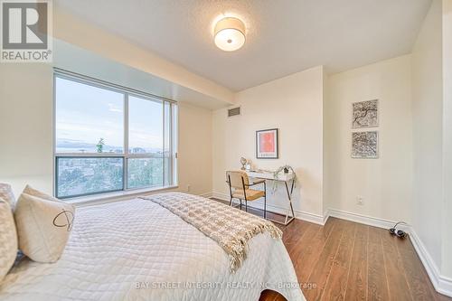 603 - 4889 Kimbermount Avenue, Mississauga, ON - Indoor Photo Showing Bedroom