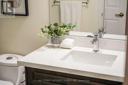 603 - 4889 Kimbermount Avenue, Mississauga, ON - Indoor Photo Showing Bathroom