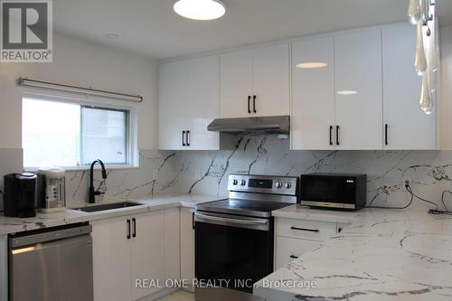 62 Glenstroke Drive, Toronto, ON - Indoor Photo Showing Kitchen