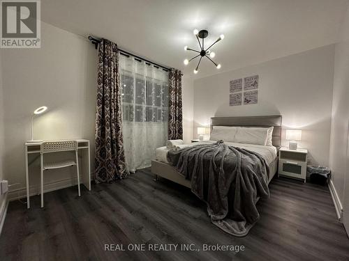 62 Glenstroke Drive, Toronto, ON - Indoor Photo Showing Bedroom