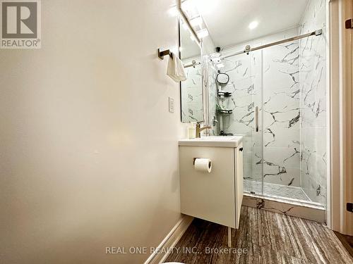 62 Glenstroke Drive, Toronto, ON - Indoor Photo Showing Bathroom