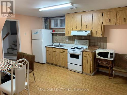 62 Glenstroke Drive, Toronto, ON - Indoor Photo Showing Kitchen