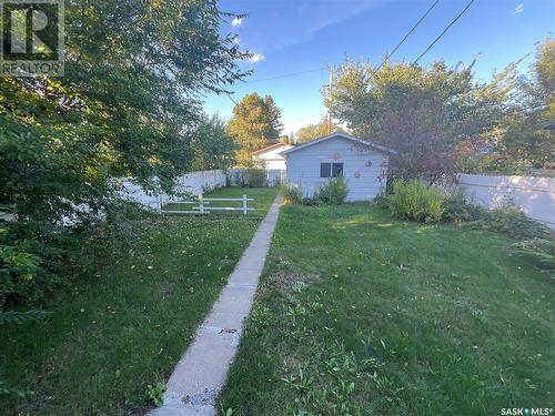 1023 5Th Street, Saskatoon, SK - Outdoor