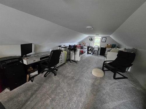 627 Sixteenth Avenue N, Kenora, ON - Indoor Photo Showing Other Room