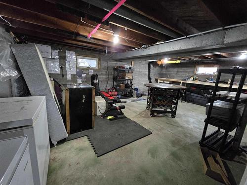 627 Sixteenth Avenue N, Kenora, ON - Indoor Photo Showing Basement