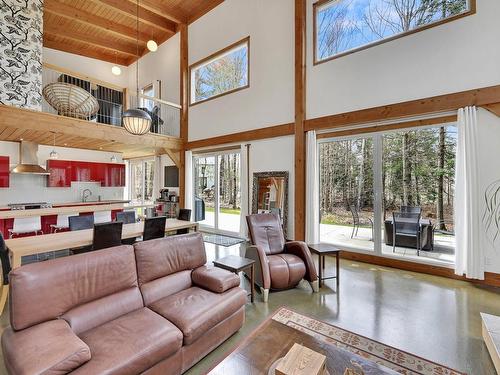 Overall view - 223 Rue Lavigne, Shefford, QC - Indoor Photo Showing Living Room