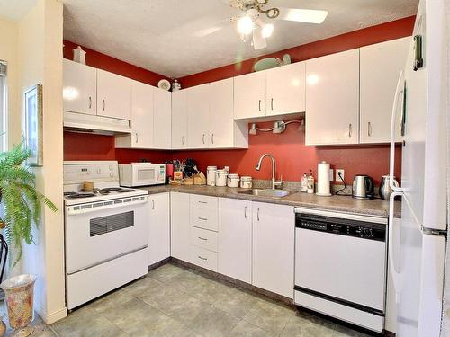 Cuisine - 2-464 Rue Des Érables, Sherbrooke (Les Nations), QC - Indoor Photo Showing Kitchen